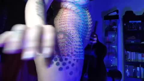 MissExoticD1 online show from December 10, 3:51 am