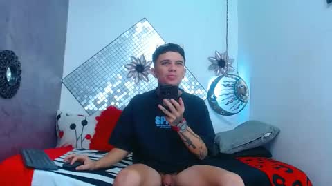 exotichot_couple online show from March 8, 1:17 am