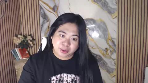 SHANTAL MARIE online show from April 8, 10:18 am