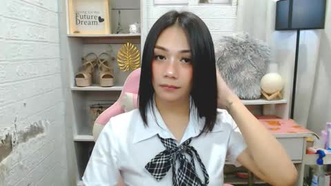 exotictssavie online show from January 9, 12:00 pm