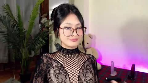 Candy  online show from January 5, 5:51 pm