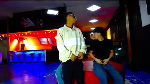 extrangers online show from October 24, 1:12 pm