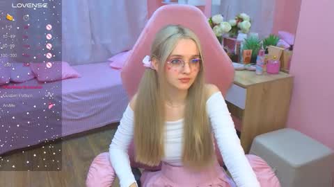 Snapshot of exxxcore_ chatting on September 26, 1:08 pm exxxcore_ online show from September 26, 1:08 pm