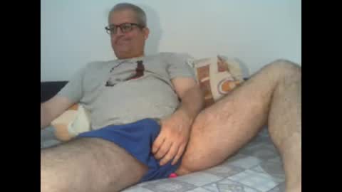Snapshot of eyes12 chatting on October 4, 11:41 am GEORGE online show from October 4, 11:41 am