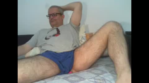 Snapshot of eyes12 chatting on September 30, 2:22 am GEORGE online show from September 30, 2:22 am