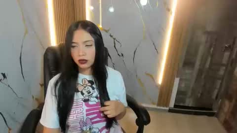 eyesbeautifull online show from May 24, 9:49 am
