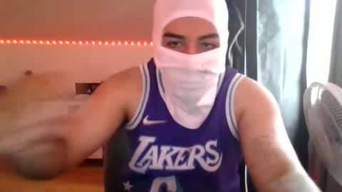 ezzteban935 online show from April 12, 7:40 pm