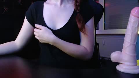 Lisa online show from October 8, 7:53 pm