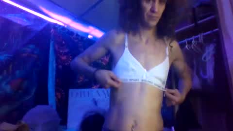 fairy_moan online show from June 2, 3:41 am
