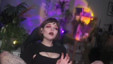 faith_chan online show from May 14, 4:54 am