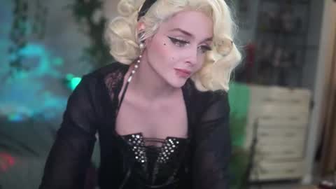 faith_chan online show from March 6, 3:38 am