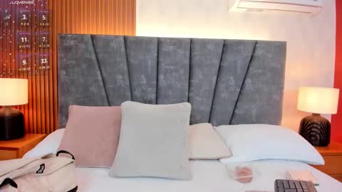  Leila.... online show from October 18, 12:31 pm