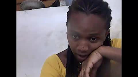 Snapshot of falielyse chatting on October 13, 12:29 pm falielyse online show from October 13, 12:29 pm