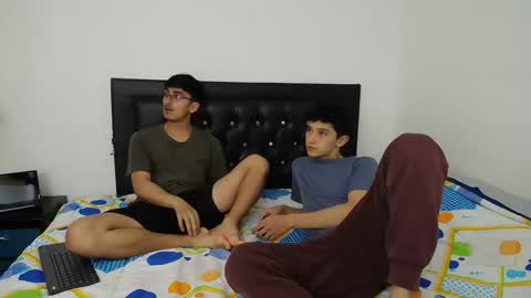 FallGays online show from January 18, 1:47 am