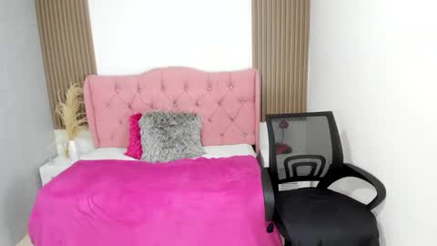 FANNY online show from February 20, 3:06 am