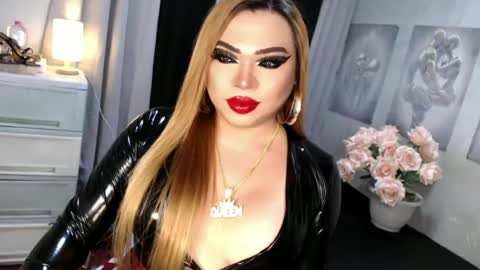 vana online show from June 30, 5:01 pm