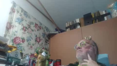 Fred. online show from May 15, 11:23 pm