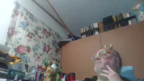 Fred. online show from May 15, 11:34 pm