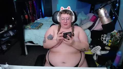 FatVeronica online show from February 19, 5:06 pm