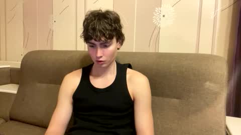 Snapshot of faustfrost chatting on October 12, 4:43 pm Faust online show from October 12, 4:43 pm