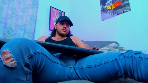 favid95 online show from February 27, 8:01 pm