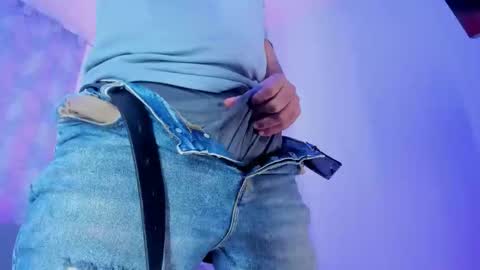 favid95 online show from November 19, 4:39 pm