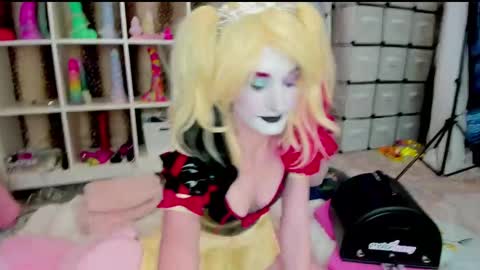 fawnmoonx online show from February 26, 7:23 am