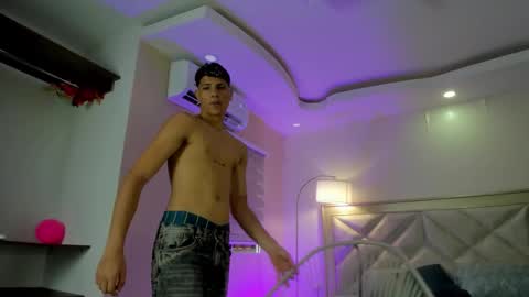 Felix online show from October 29, 7:47 pm