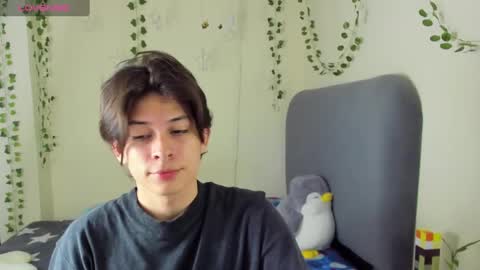Snapshot of felix_leex chatting on December 20, 11:47 pm Felix leex online show from December 20, 11:47 pm