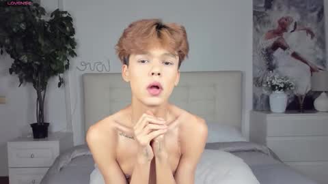 Snapshot of felix_rey chatting on September 21, 3:05 pm Felix online show from September 21, 3:05 pm