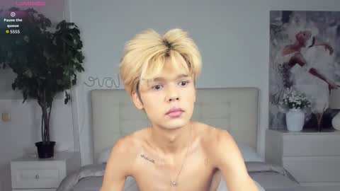 Snapshot of felix_rey chatting on September 11, 7:48 pm Felix online show from September 11, 7:48 pm
