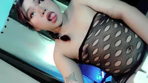 femboy_veronica online show from November 28, 11:50 am