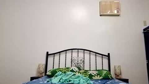 kaylee online show from December 21, 2:18 am