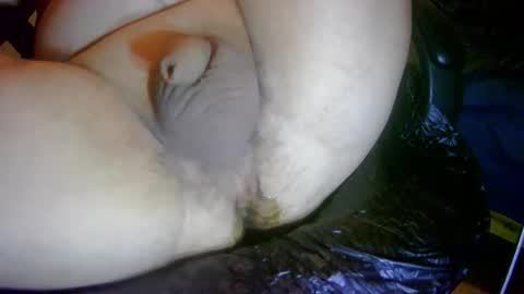 femmisslover online show from April 21, 7:54 pm