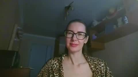 feraliss online show from December 17, 10:44 am