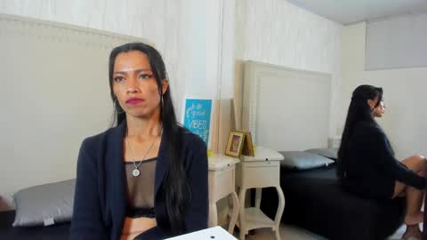 Fernanda  online show from April 22, 2:52 am