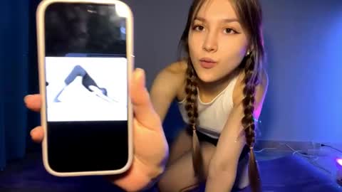 Alice online show from September 13, 3:03 pm