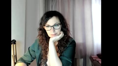 Snapshot of fey_bb chatting on February 10, 7:36 am Milana online show from February 10, 7:36 am