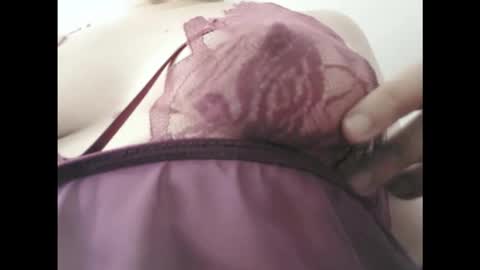 feyoh online show from December 5, 9:23 pm