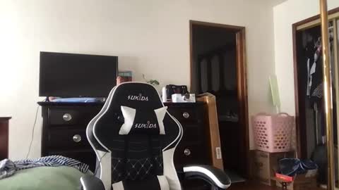 fgsammie online show from October 27, 6:19 pm