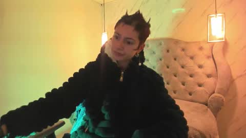   online show from February 17, 12:48 pm