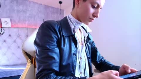   online show from October 22, 11:56 am