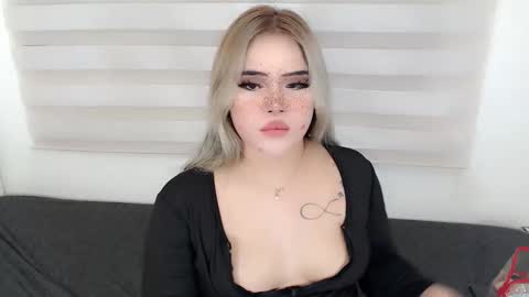  Angela  DONT FORGET TO FOLLOW AND GIVE ME APPRECIATION online show from December 16, 5:14 am