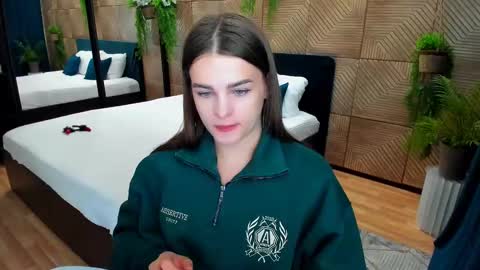 Snapshot of finalaccord chatting on September 29, 10:25 am Amanda online show from September 29, 10:25 am