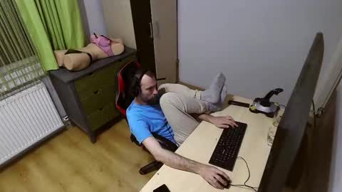 Jane and Findo online show from March 9, 12:42 am