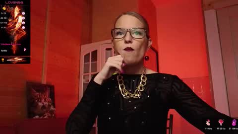 Lady online show from January 9, 3:17 pm