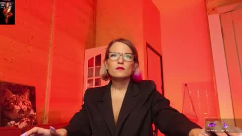 Lady online show from March 12, 6:55 pm