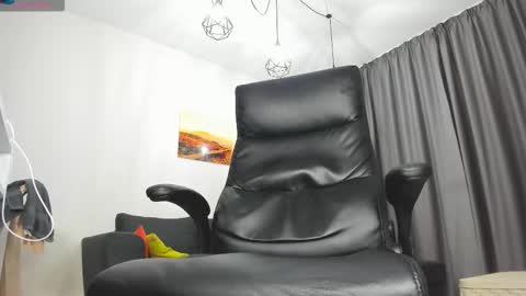 FindomGuyXXX online show from October 29, 7:58 pm