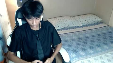 fineboii_rey18 online show from October 2, 10:14 am