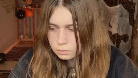 fiora online show from October 27, 1:44 pm